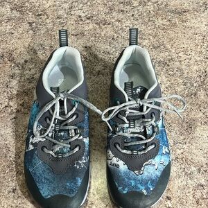 World Wide Sportsman tennis shoes